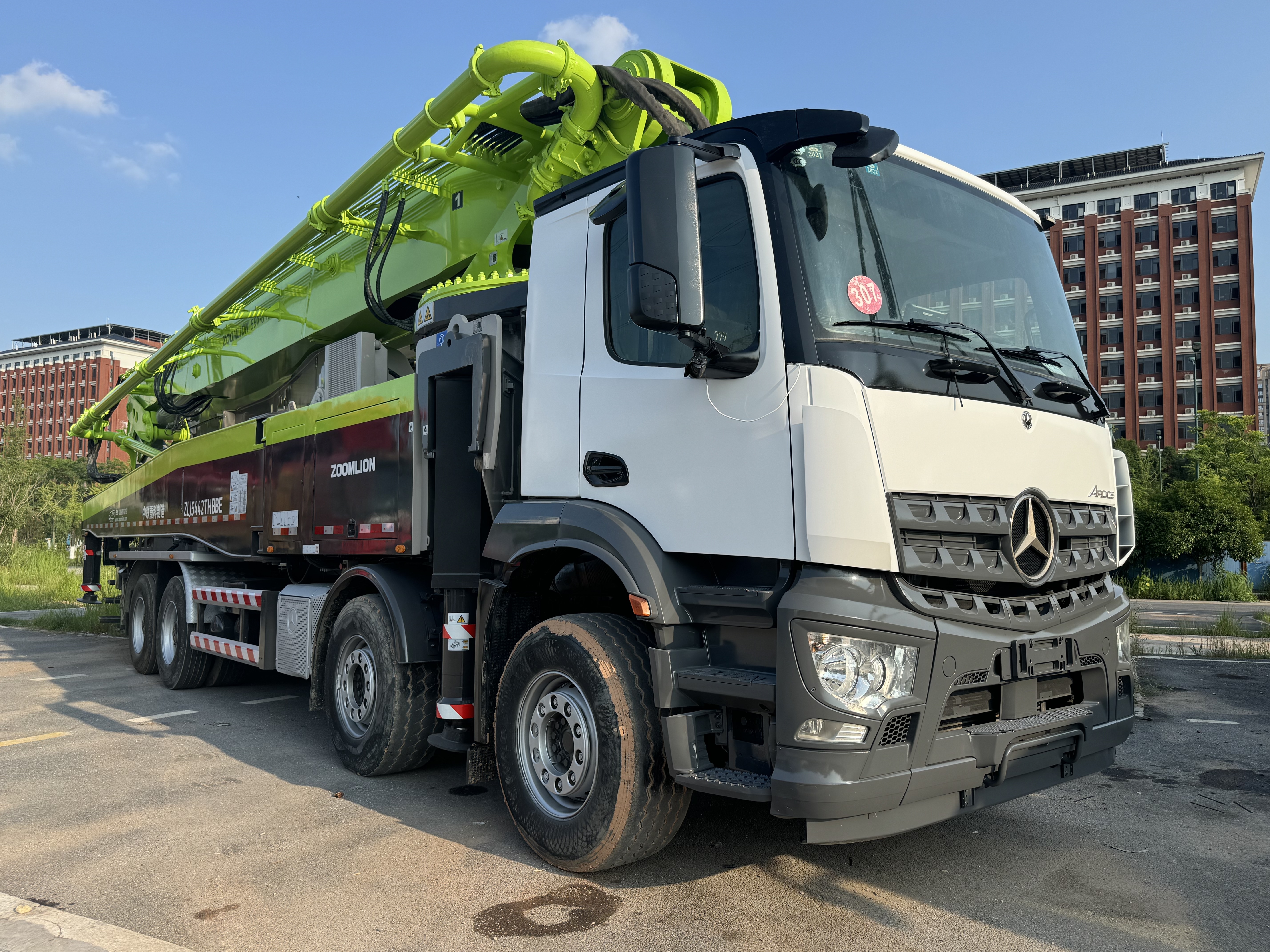 Used 2021 Zoomlion 59m Concrete Pump Truck Mercedes-Benz Chassis Euro 5 Refurbished